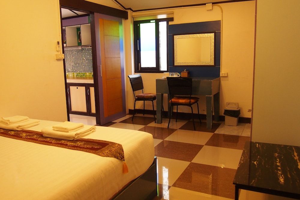 Wiang Kum Kam Resort Family Suite, 3 Bedrooms 5