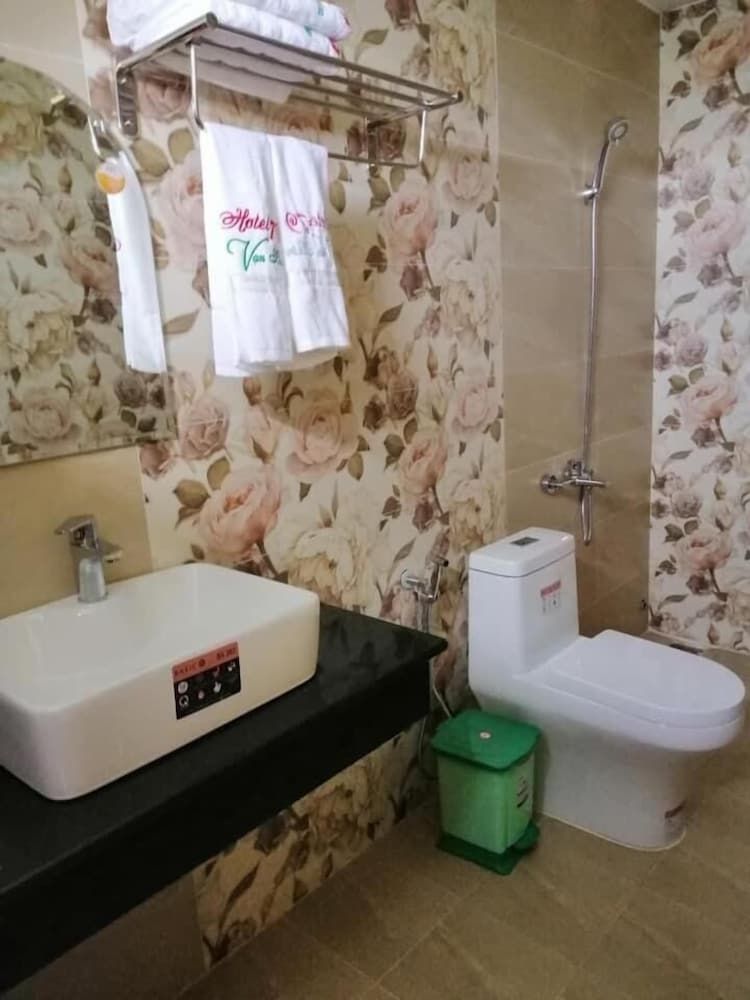 Hotel Van Xuan 79 Single Room 9