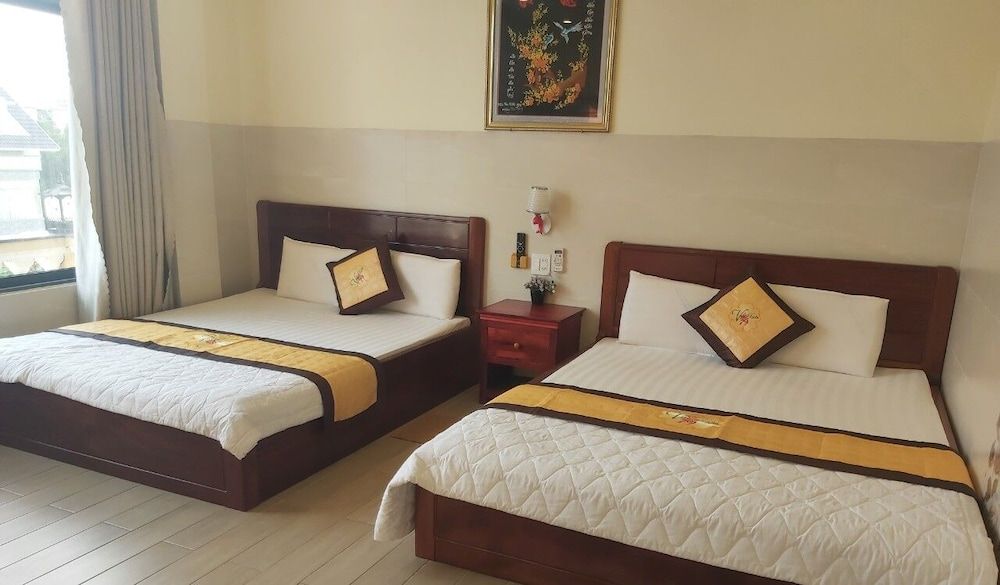 Hotel Van Xuan 79 Design Double Room 4