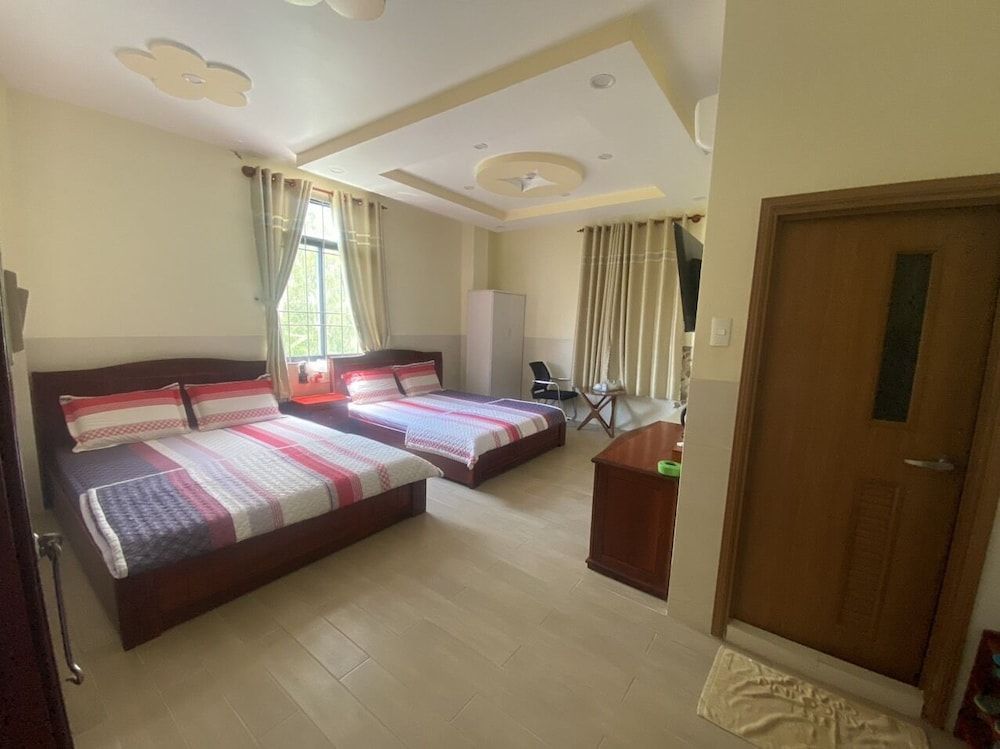 Hotel Van Xuan 79 Design Double Room 3