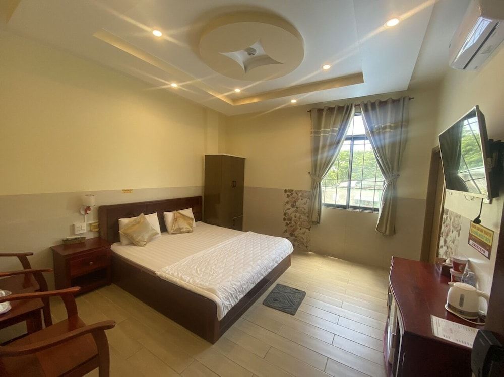 Hotel Van Xuan 79 Single Room 4