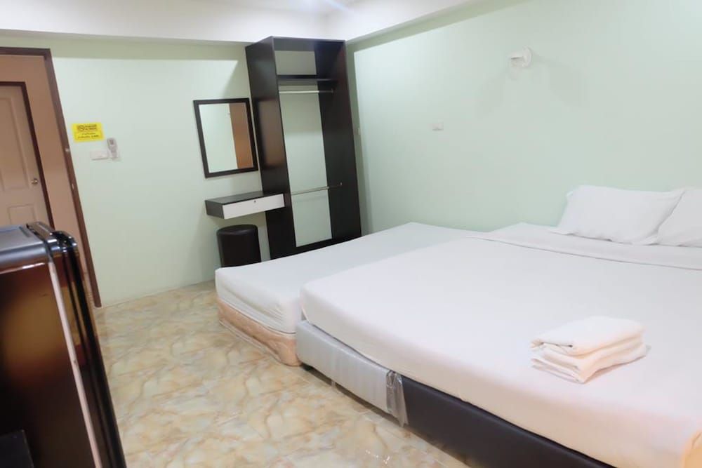 undefined Donkhunwang Mansion 6