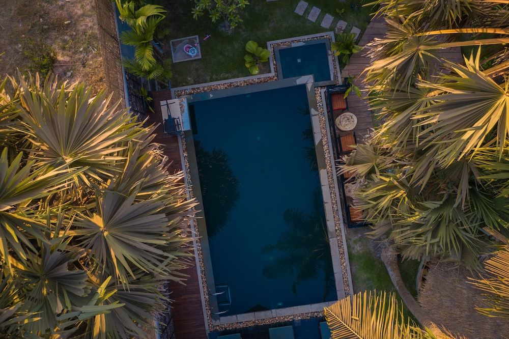 undefined The Wood Family Retreat 5