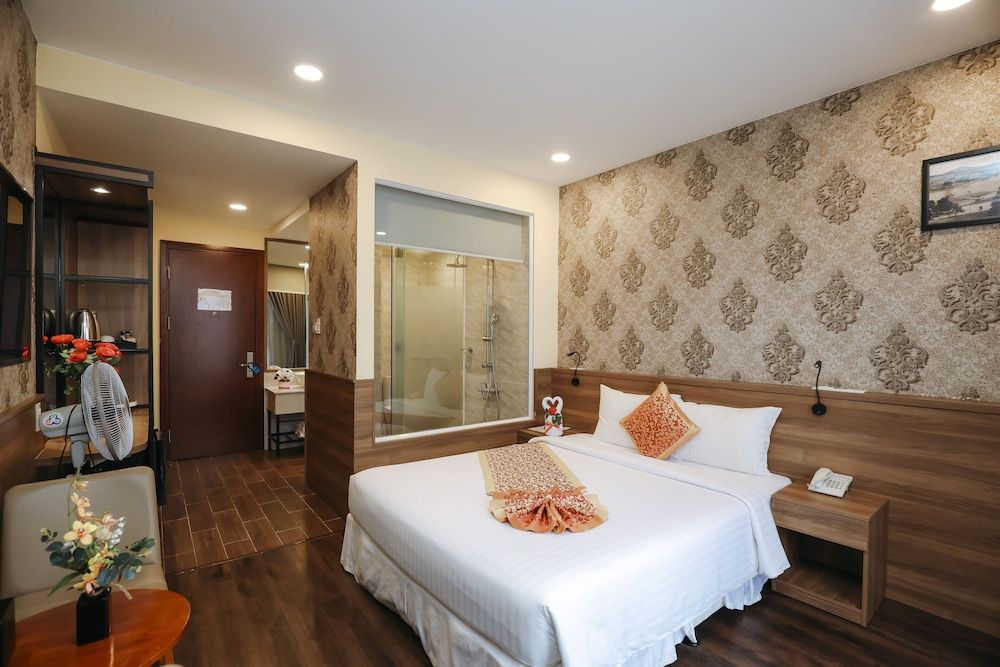 undefined Minh Phát Dallas Hotel 5