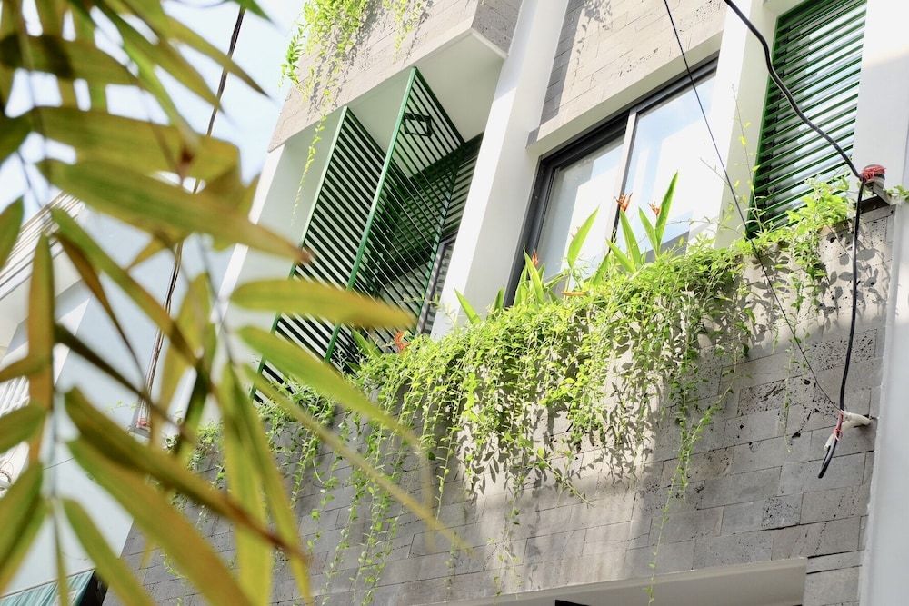 undefined Uri House 3