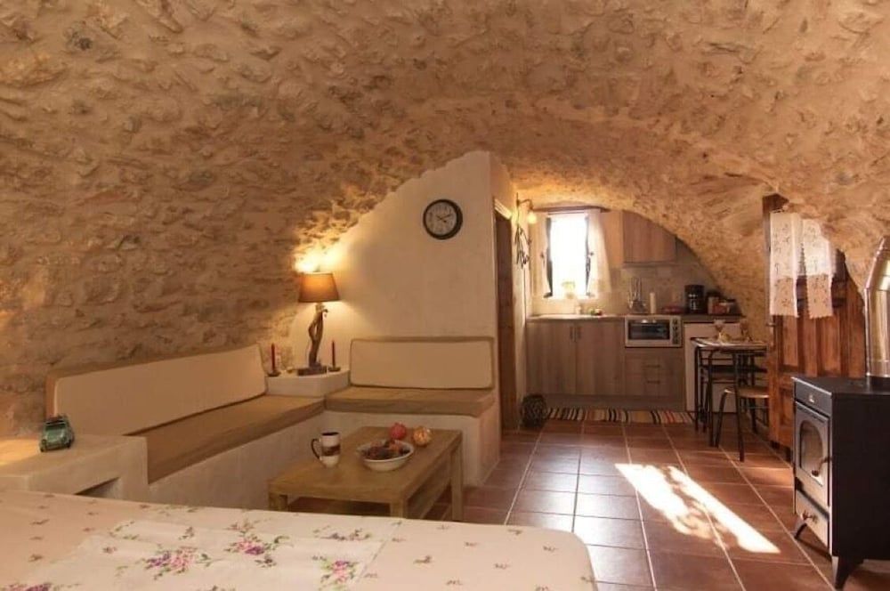 Romantic Studio