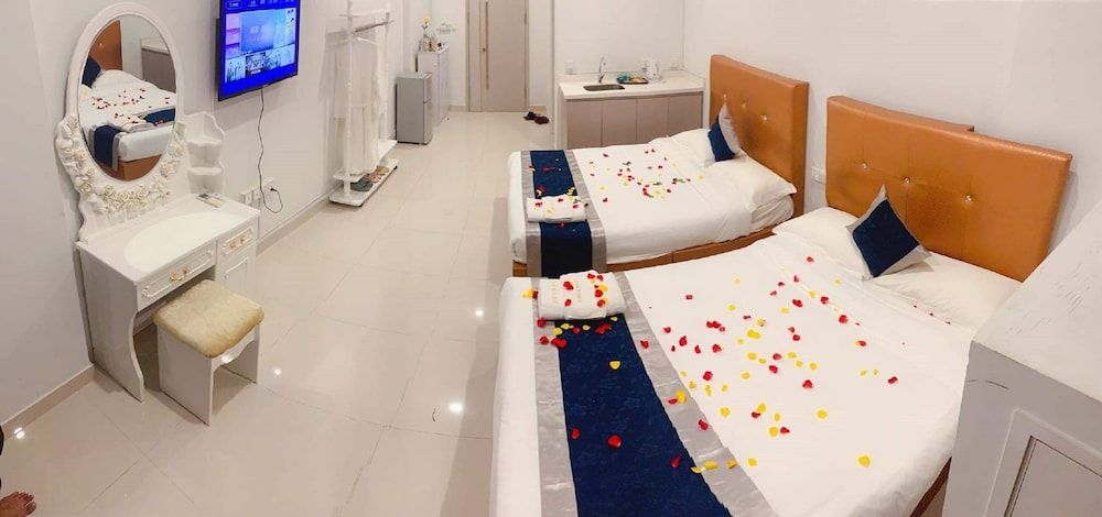 undefined Zhongxin Holiday Hotel 4
