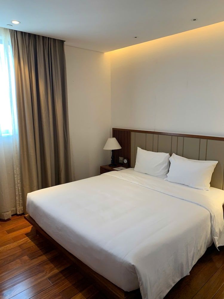 Deluxe Double Room, Partial Sea View