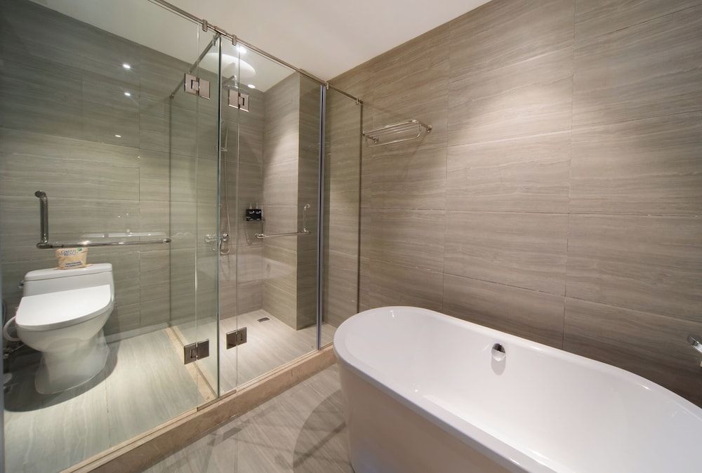 Senior Studio Suite, City View