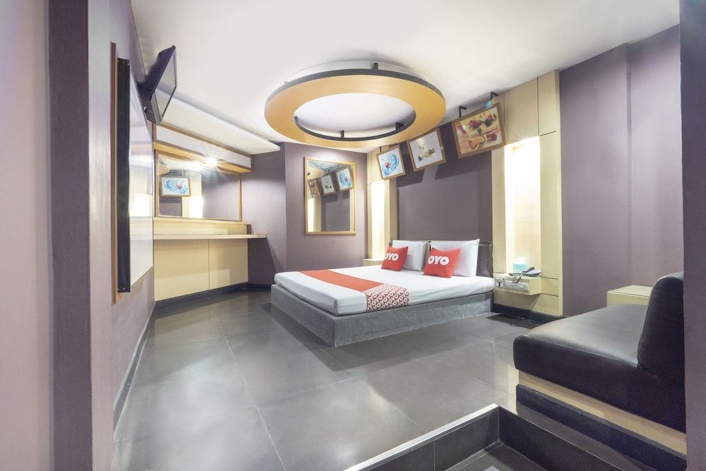 undefined OYO 75382 Chonburi Hotel