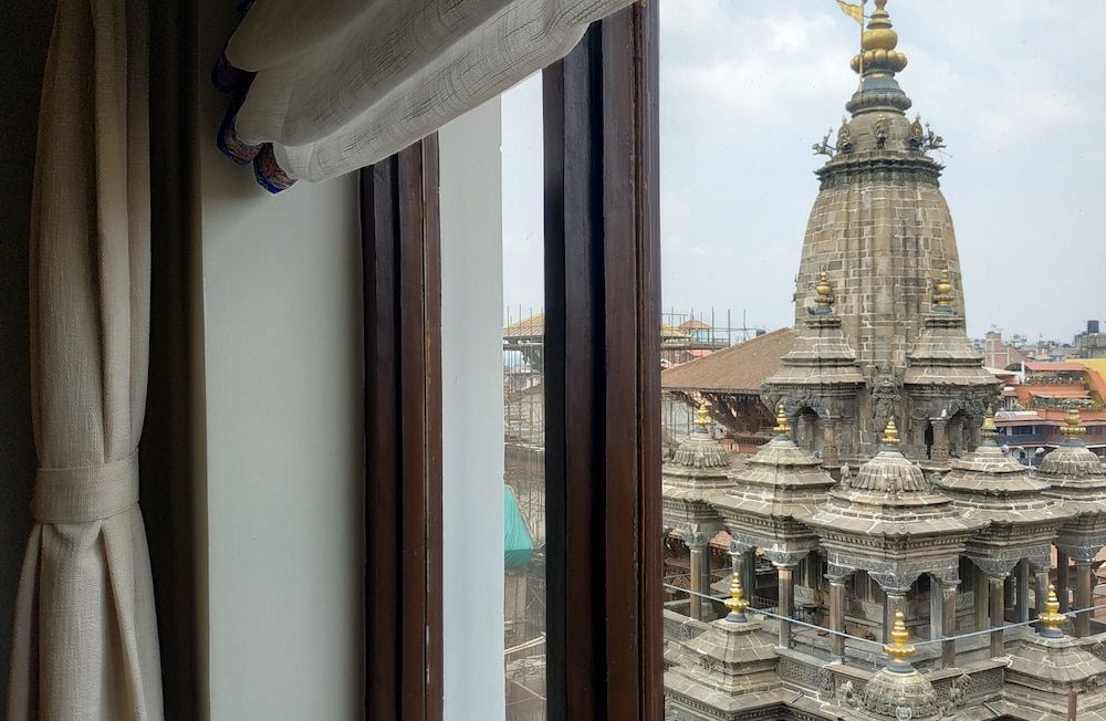 Heranya La:Ku Executive Suite, 1 Queen Bed, Courtyard View 20