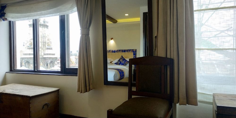 Heranya La:Ku Executive Suite, 1 Queen Bed, Courtyard View 14