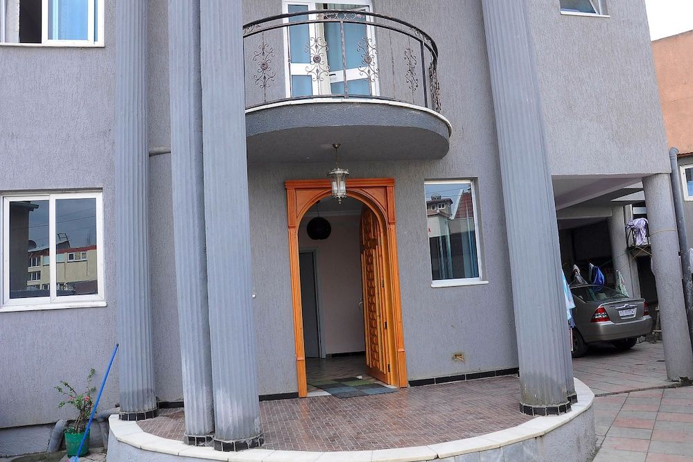 undefined Dire Guest House 4