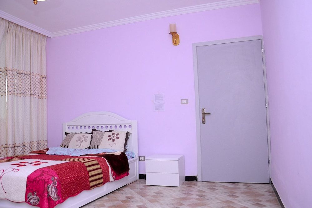 undefined Dire Guest House 7