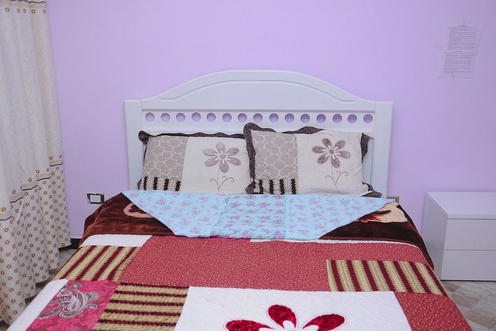 undefined Dire Guest House 8