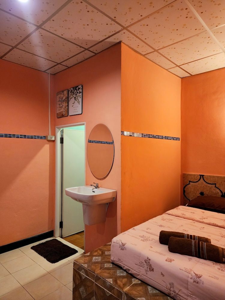 Ingpha Room for rent Basic Room 3