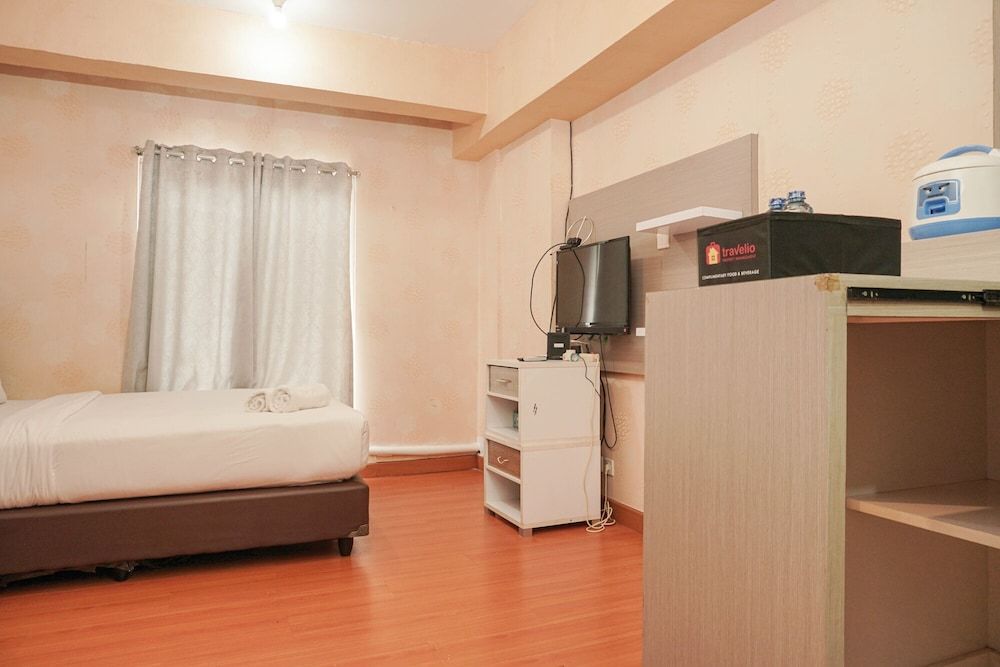 undefined Fully Furnished With Comfortable Design Studio Sunter Park View Apartment 9