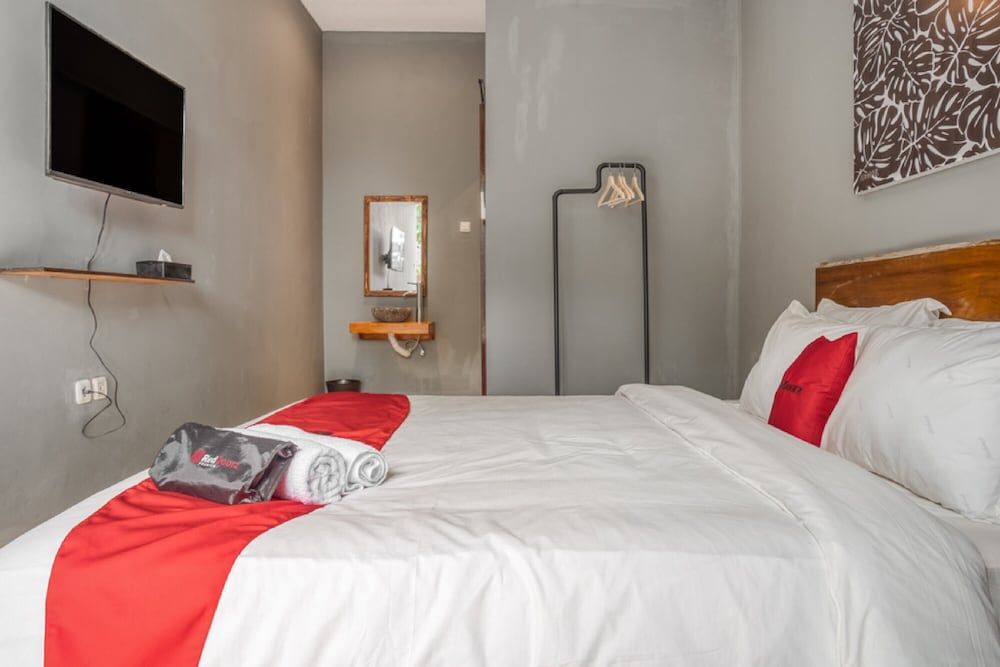 undefined RedDoorz Syariah Premium @ Cilandak Timur 2 7