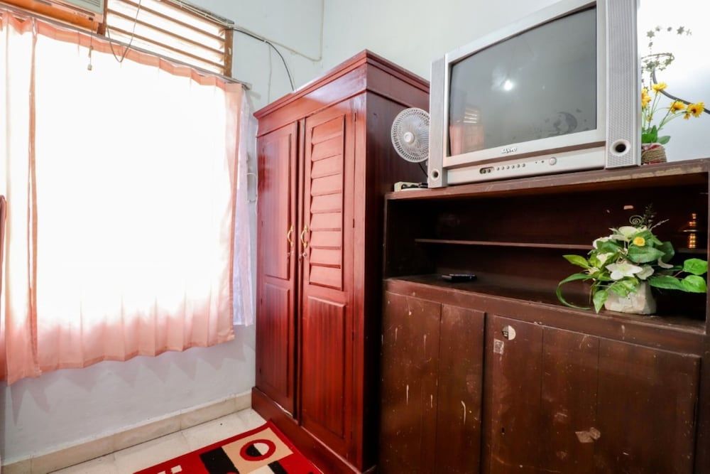 Deluxe Private Bathroom, AC