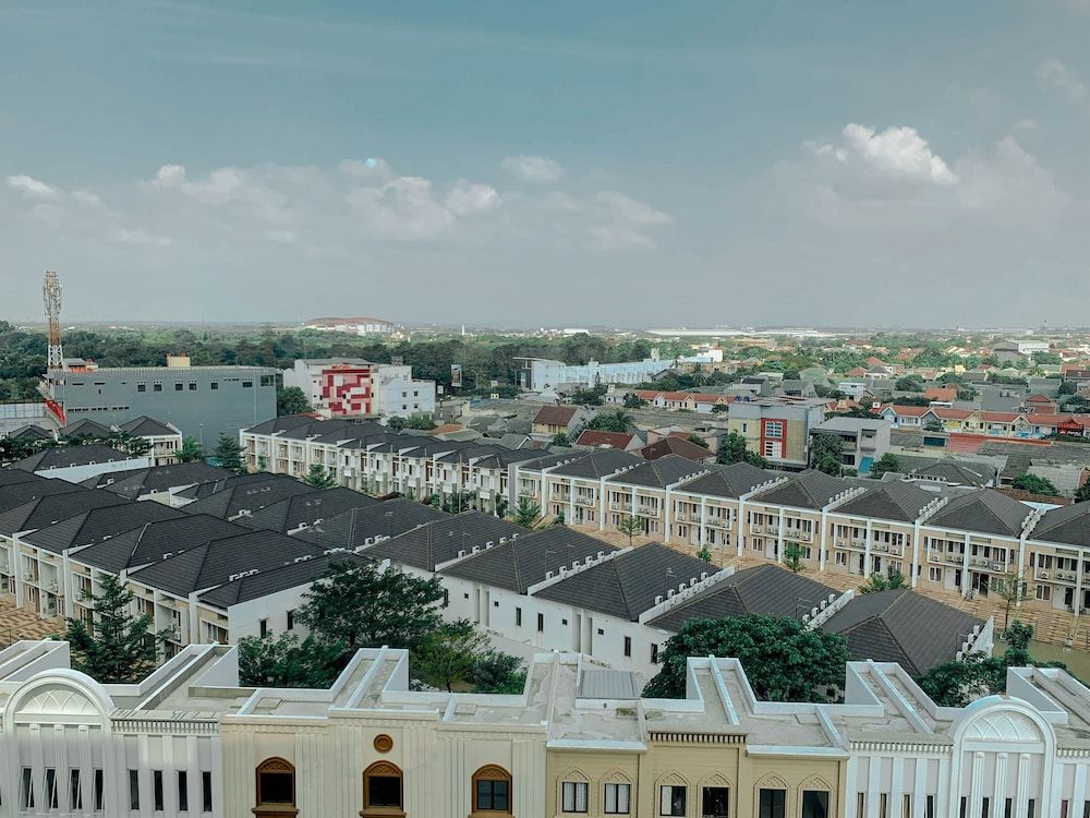 Comfortable And Cozy Studio (No Kitchen) Apartment At Mustika Golf Residence