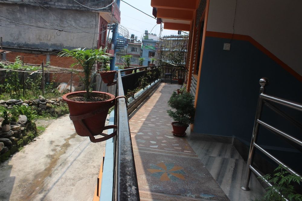 Hotel Direction Pokhara Classic Twin Room, 1 Bedroom, Lake View 3