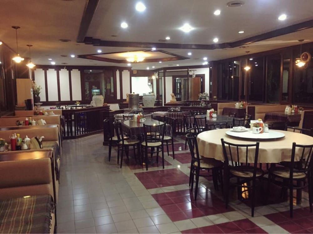 undefined Phuphaya Hotel 8