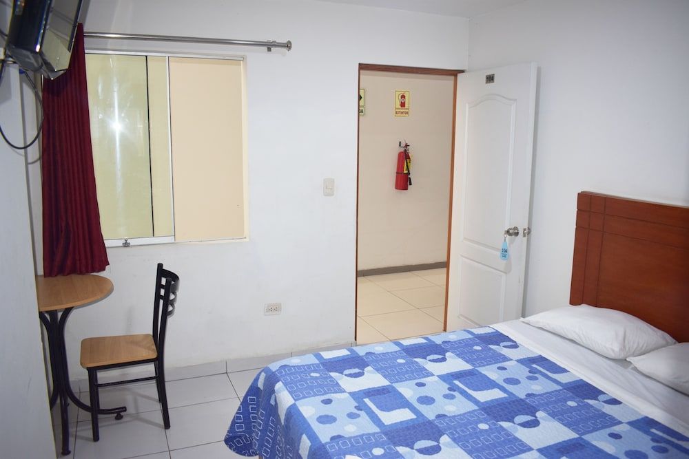 undefined Hostal Marbella 2