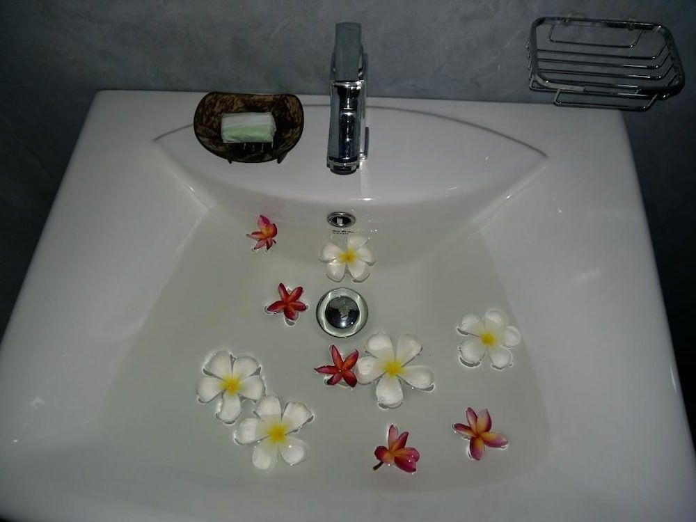 Sea Glow -Tangalle Double Room, 1 King Bed, Smoking, Lagoon View 9