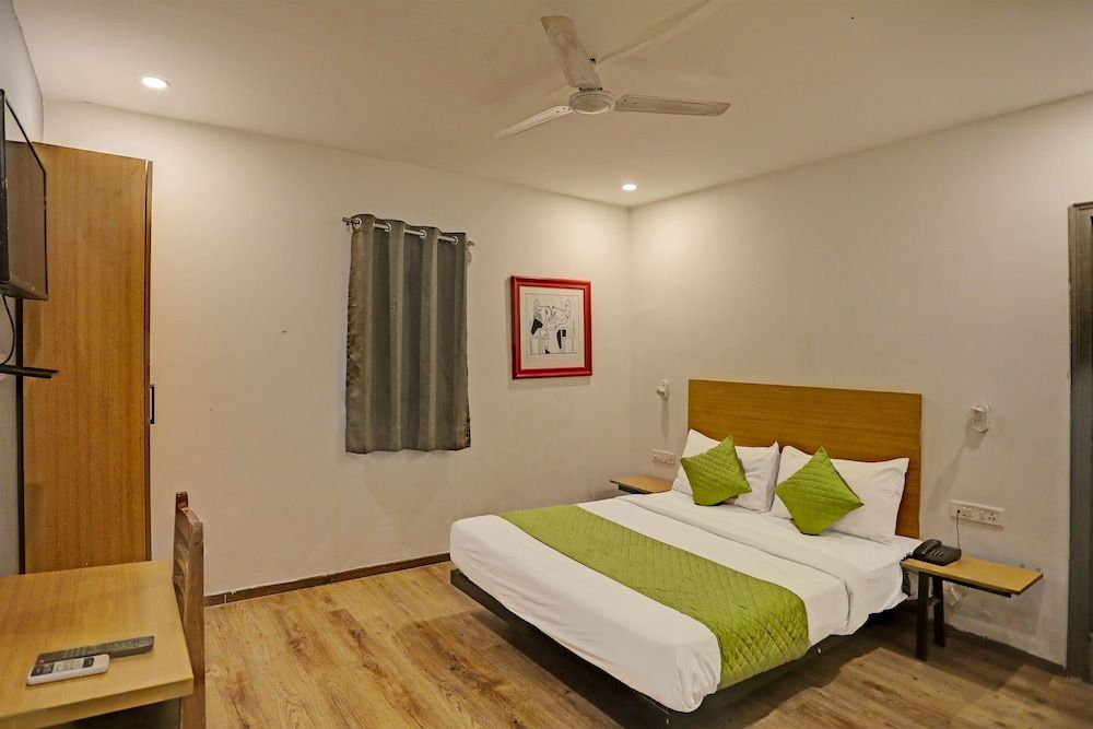 undefined Hotel Admire Inn Vashu 10