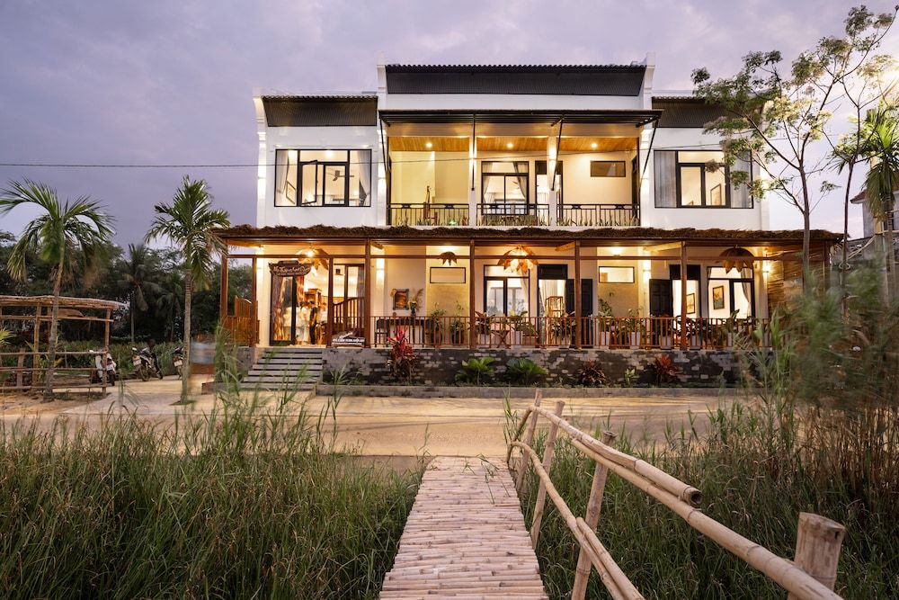 undefined Boat House Riverside Homestay 5