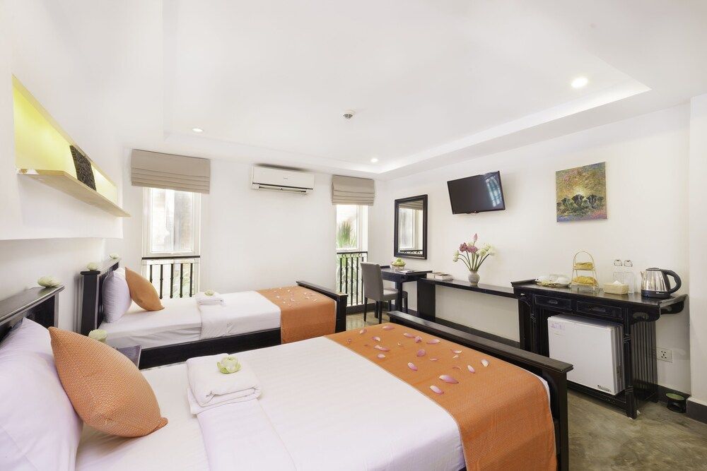 Superior Twin Room, City View