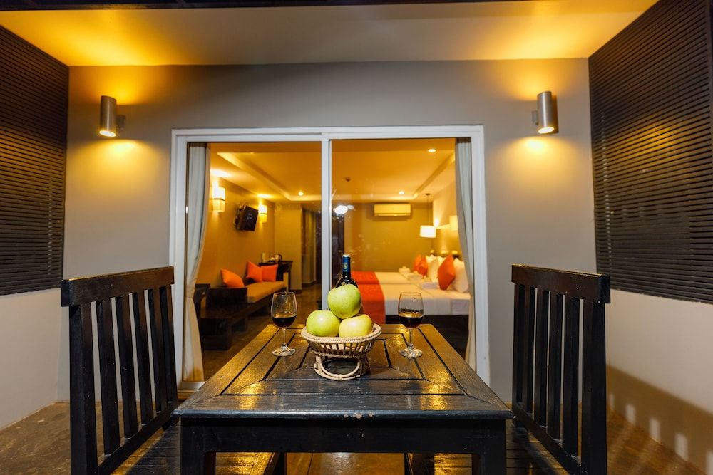 Kesya Hotel Family Room, 1 Bedroom, River View, Garden Area 10