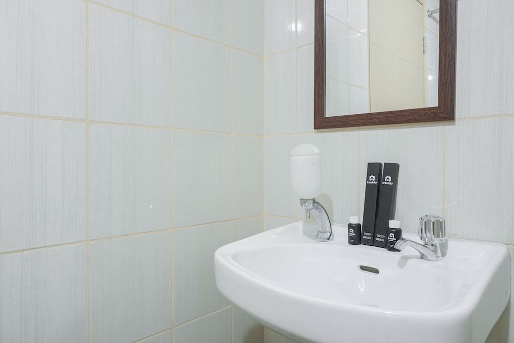 undefined Cozy Studio at Amethyst Apartment 10