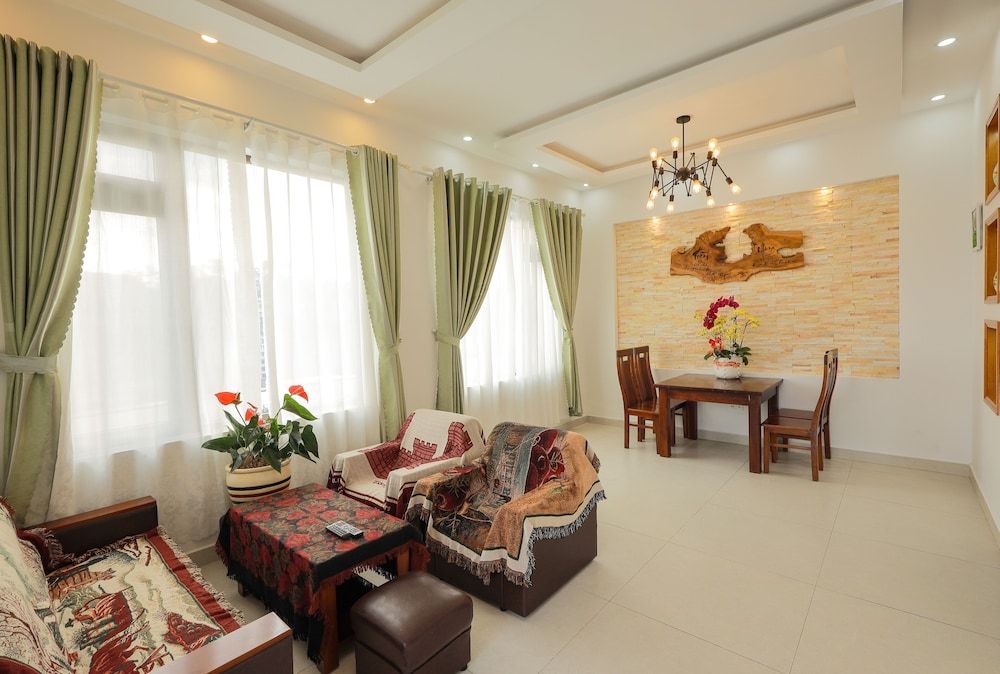 Deluxe Apartment