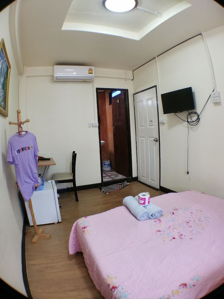 undefined 59 Indy House