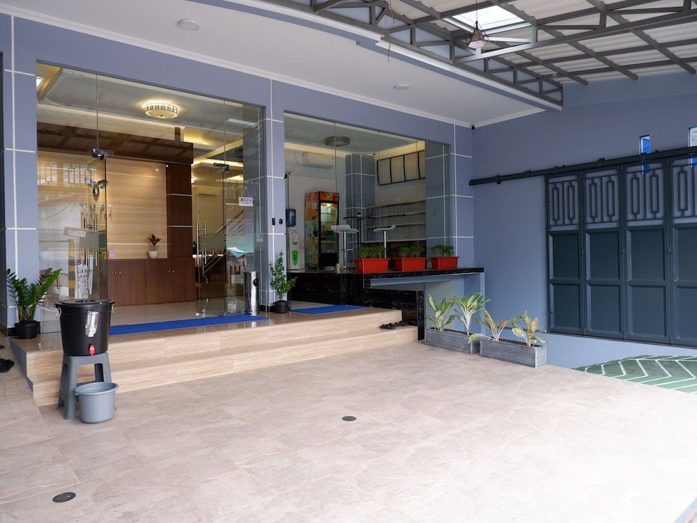 Primary image