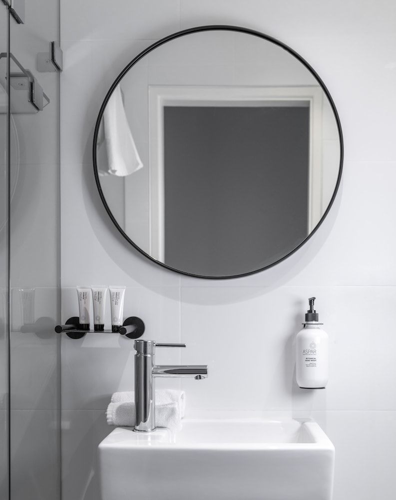 St Marks Randwick Family Deluxe, Multiple Beds 5