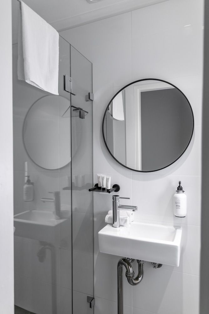 St Marks Randwick Family Deluxe, Multiple Beds 6