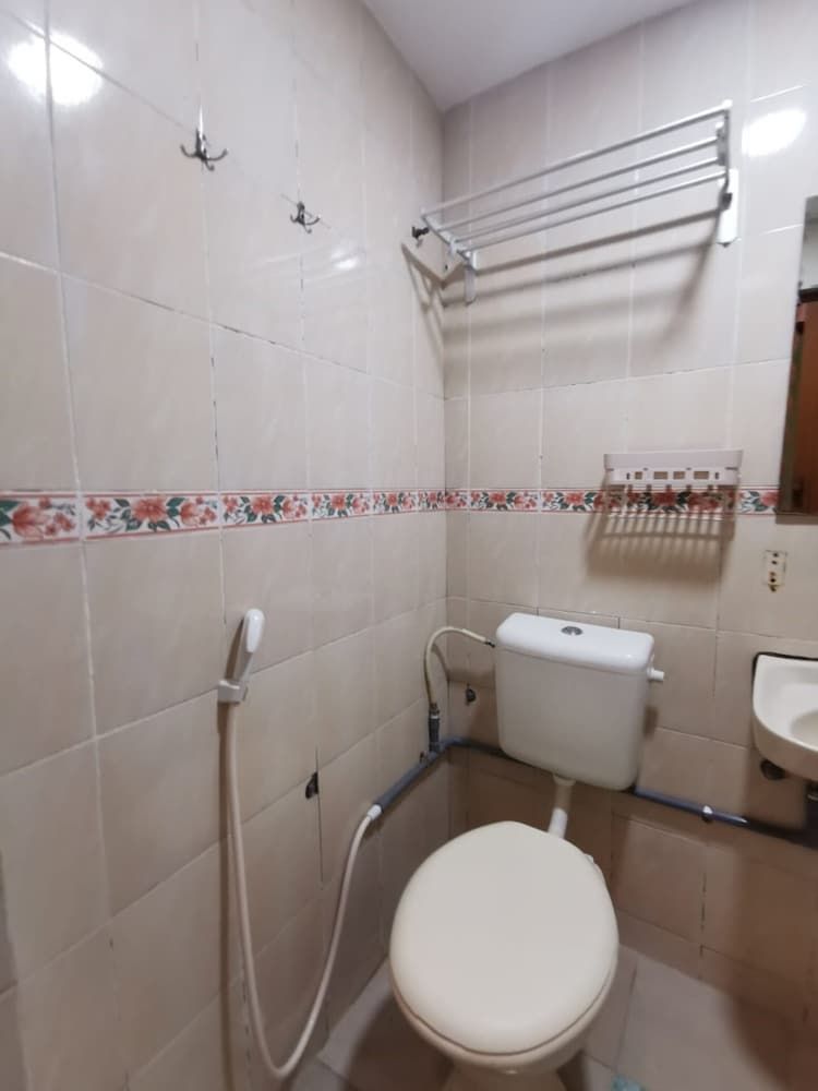 OYO 90086 My Seven Days Inn Standard Double Room, 1 Queen Bed 4