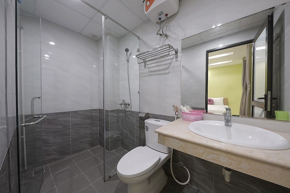 undefined Golden Lotus Airport Hotel 10