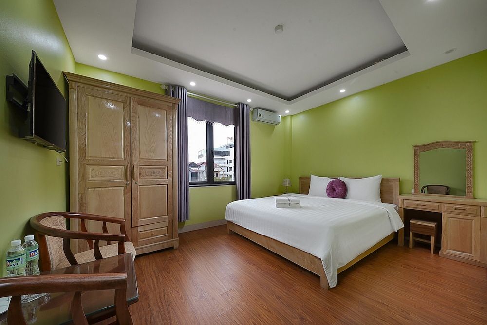 undefined Golden Lotus Airport Hotel 5