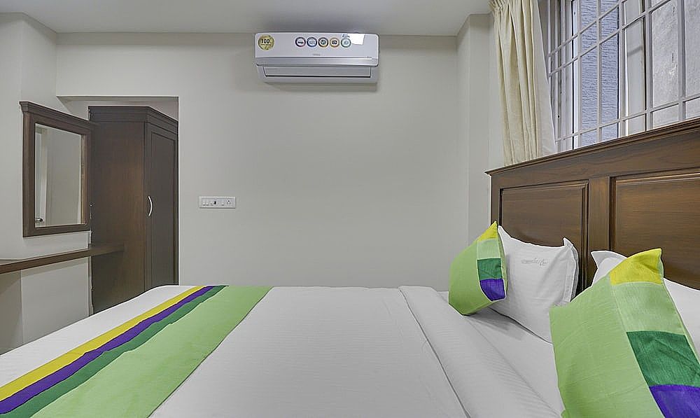 Rithikha Inn Crest Deluxe Double Room 19