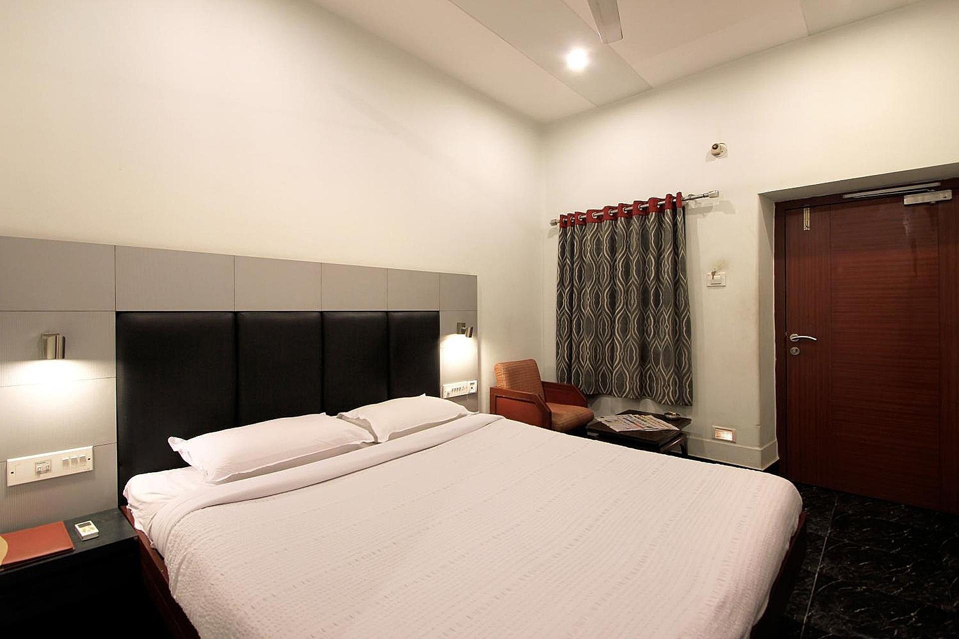 Taj Mahal Hotel Abids Executive Room 4