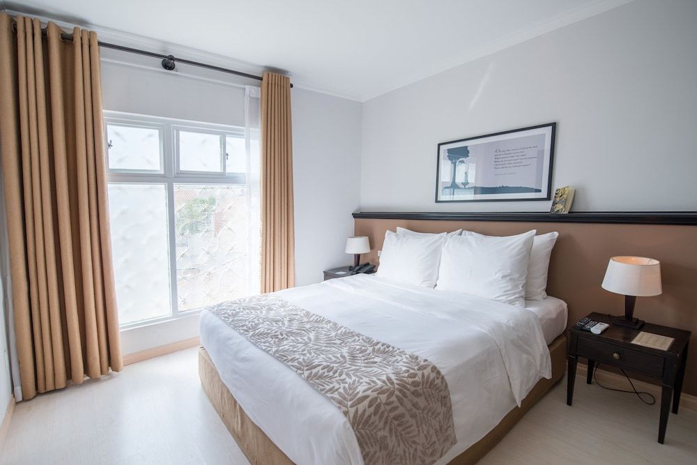 undefined The Alcove Library Hotel 5