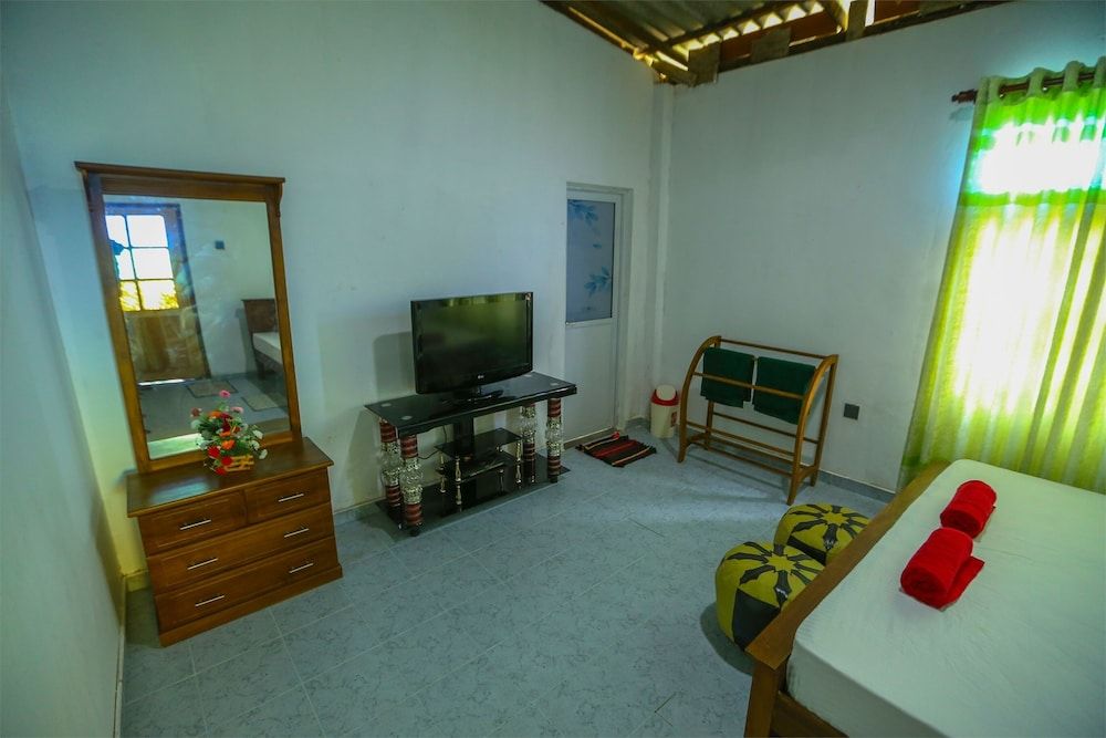 undefined Vibusha Homestay Kandy 7