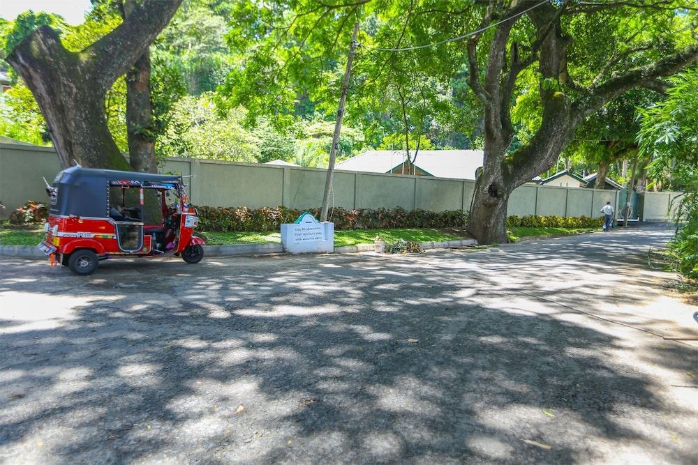 undefined Vibusha Homestay Kandy 3