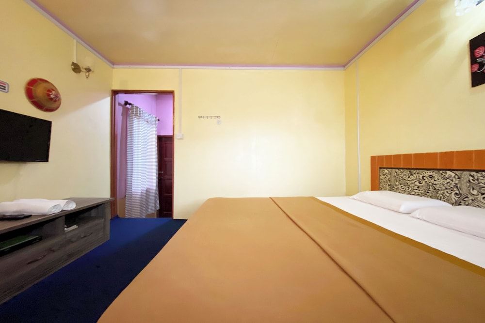 OYO Home 90285 Pogimpaan Homestay Double Room, Private Bathroom 2