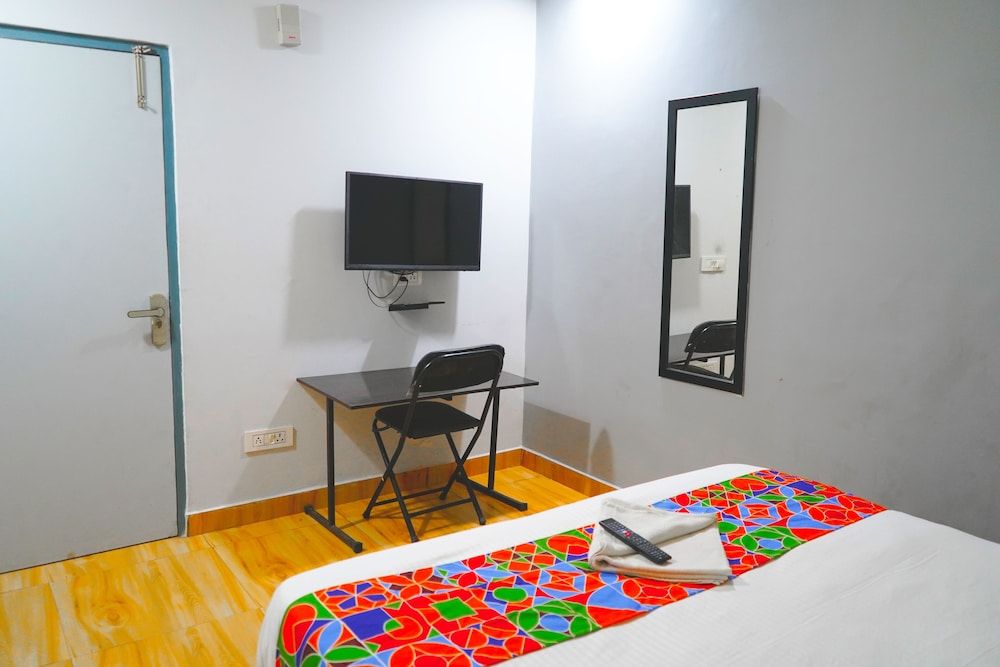 La Sky Deluxe Room 4