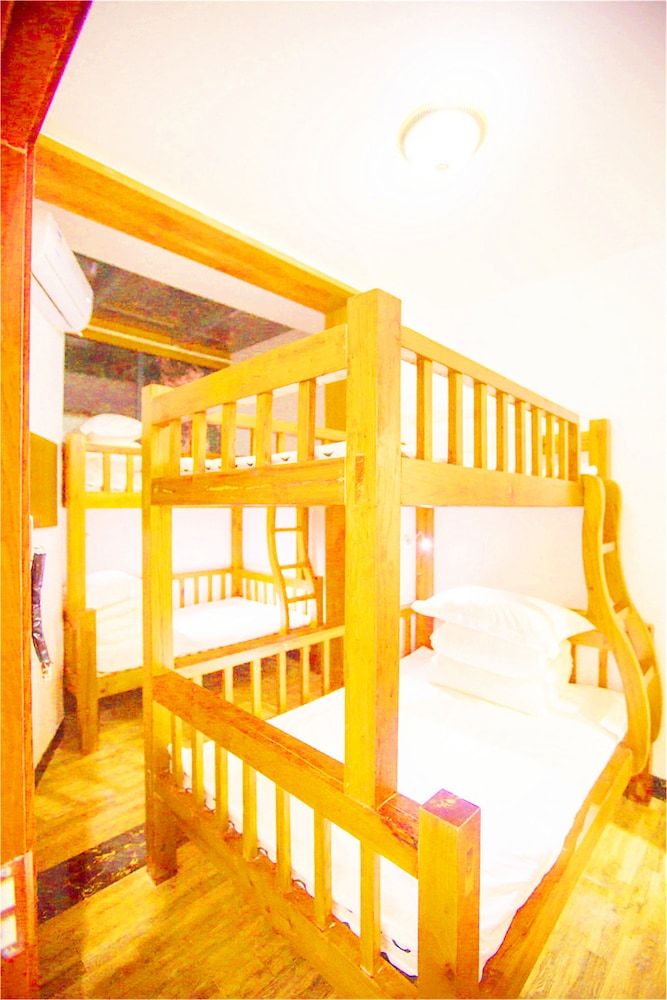 Economy Shared Dormitory, Men only