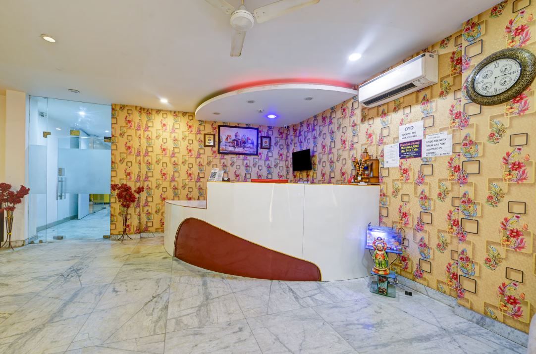 Hotel Paras Delhi Airport